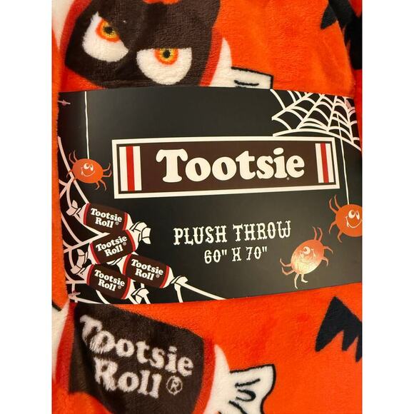 Tootsie Roll Halloween Throw Blanket 60"x70 Orange Candy Bats PlushSpiders Soft - Picture 4 of 4